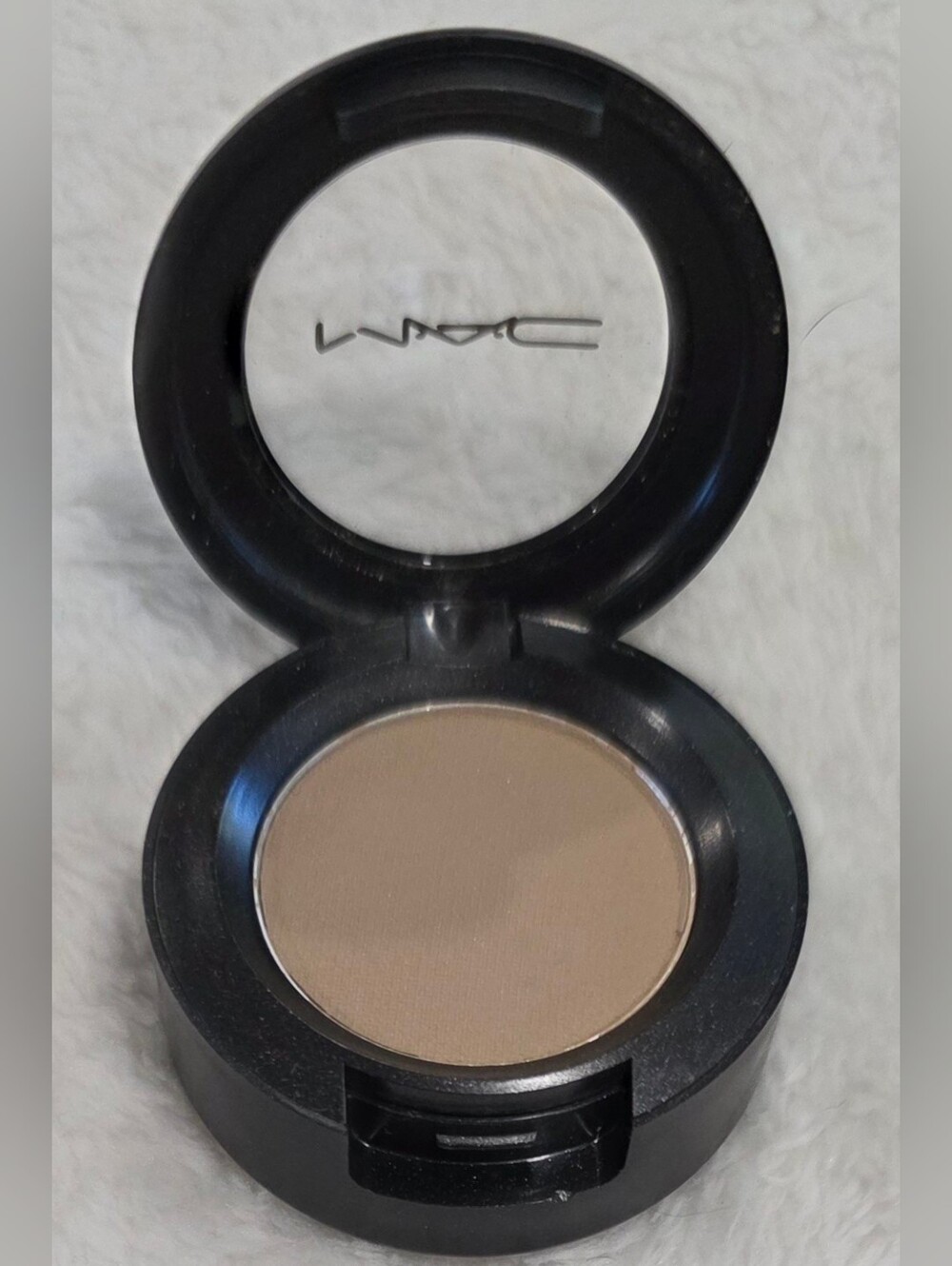 Brand new in box MAC Eye Shadow in Omega Matte